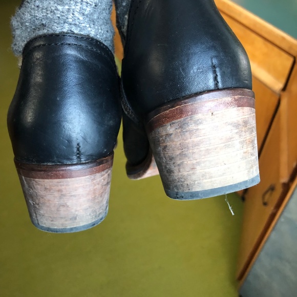 H by Hudson Limited Edition ankle boot - Picture 3 of 7